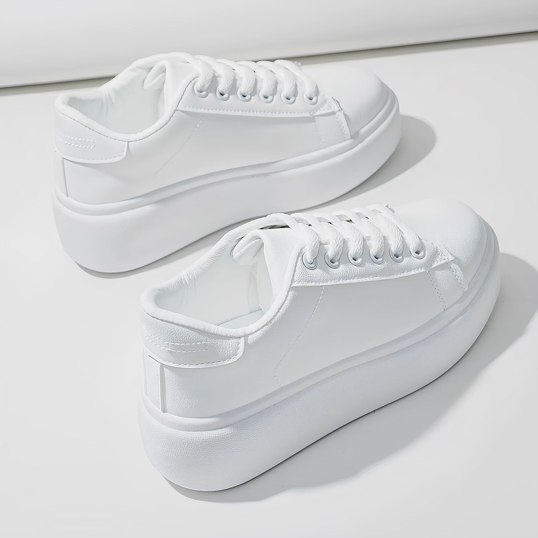 Zapatillas de Cuero Hivonna.