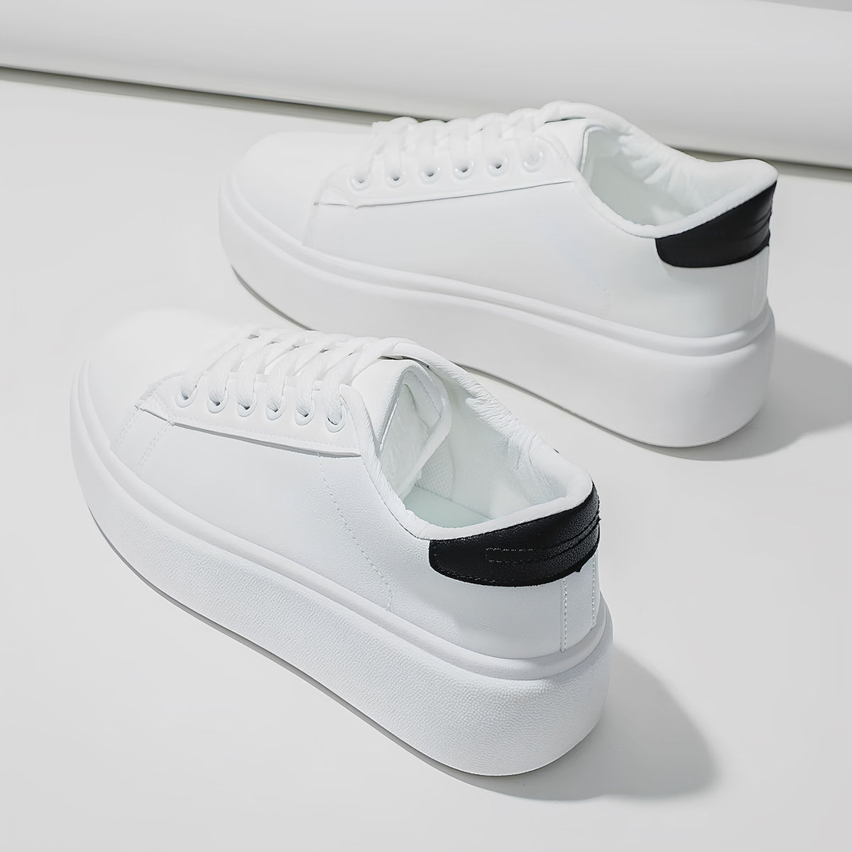 Zapatillas de Cuero Hivonna.