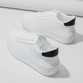 Zapatillas de Cuero Hivonna.